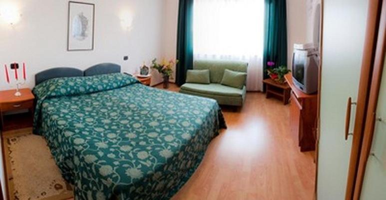 Hotel Makin Novigrad Istria Zimmer foto